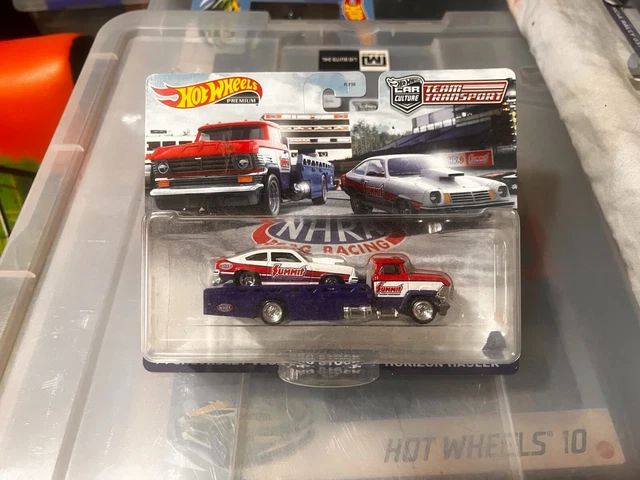 Hot Wheels Premium Team Transport - Ford Galaxie 1965 + Camión Ford C-800, Escala 1:64, Modelo HCR33 | Coleccionable Nuevo