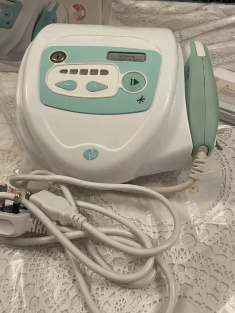 Rio IPL 8000 Intense Pulsed Light 180X Hair Removal System (Good Working Order)