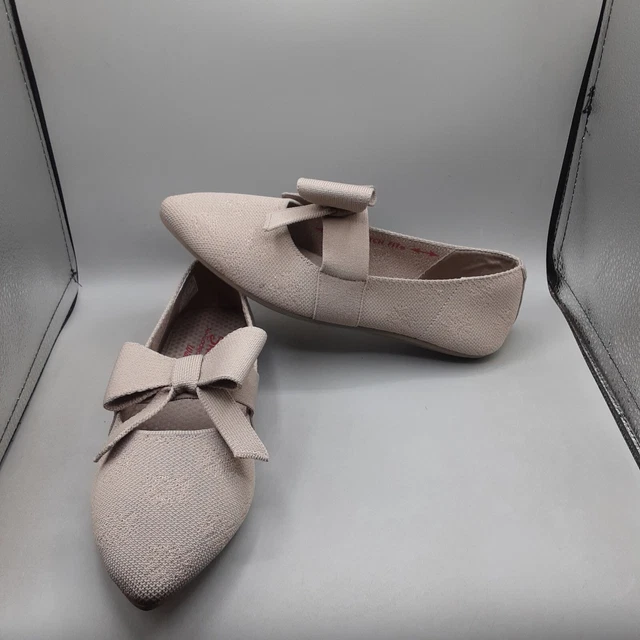 skechers cleo point wild charmer