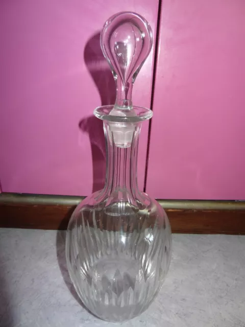 ancienne carafe en cristal de baccarat ??