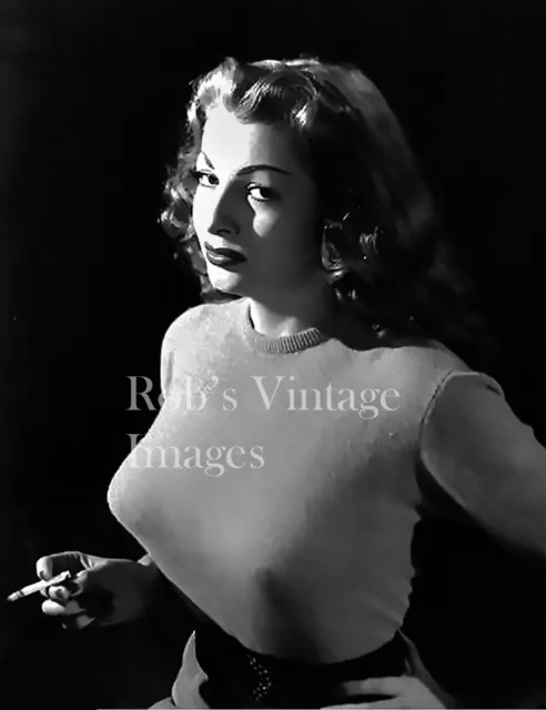 BULLET BRA MAMA photo Retro 1940's 1950's Freaky Sweater Girl 8 X 10