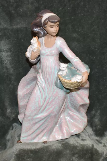 Lladro Figurine # 2324 "Basket of Fun" Gres Finish, Mint Condition, no box