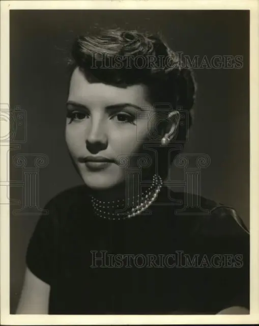 1949 Press Photo Actress Bridget Carr stars in film "That Midnight Kissâ€