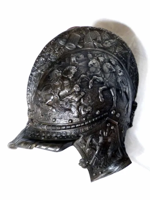 Prunkhelm + Ritterhelm + Historismus + Gusseisen + Neorenaissance 2