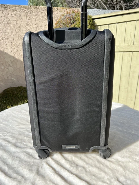 TUMI Alpha 3 International Dual Access 4 wheeled Carry On Suitcase black Spinner 8