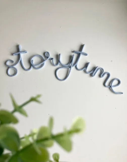 Gebogenes Storytime-Wandseil-Drahtschild für Kinderzimmer, Leseecke