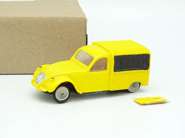 ANCIENNE NOREV PLASTIQUE Citroen 2 Cv Az Luxe N°56 Ech 1/43 EUR 85,00 - FR