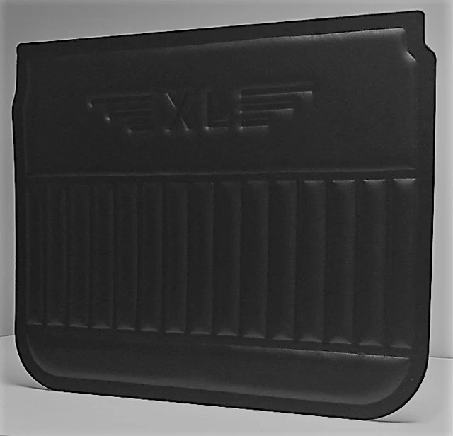 FREIGHTLINER CLASSIC FLD XL Vertical Channels Custom Made Door