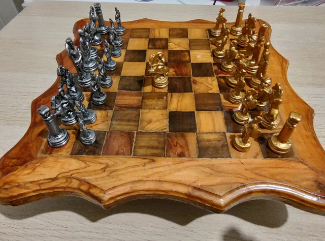 Table Chec JEU D'ÉCHEC ÉCHIQUIER Table D'échec En Bois De Noyer Figurine En Plomb ...