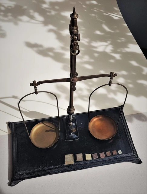 Apotheker-Balkenwaage/Feinwaage, historisch mit 8 Gewichte zum reparieren
