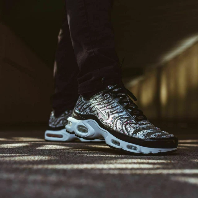NIKE AIR MAX Plus TN LX