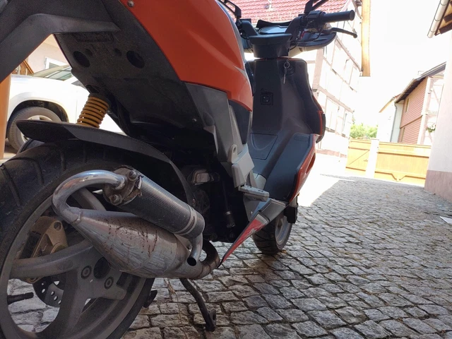 Aprilia SR 50 (Mofa) 3