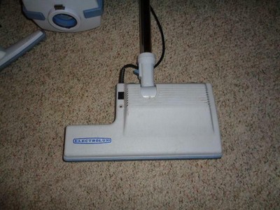 Electrolux Ambassador Model C101J Canister Vacuum w/ Ability Nozzle, Attachments iv