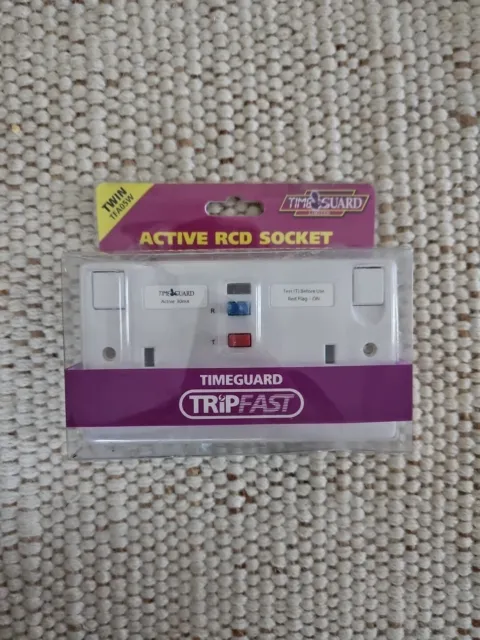 Timeguard 2 Gang RCD Double Socket TFA05W Active 13 AMP 30MA Switched Outlet