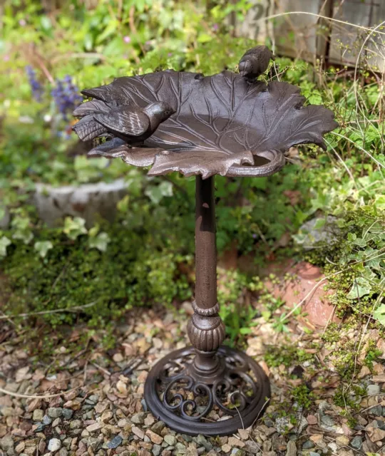 Bain D'Oiseaux Style Antique Fonte Fontaine pour D'Oiseau Jardin Déco  Vintage