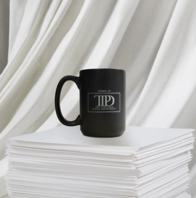 TAYLOR SWIFT Tazza nera The Tortured Poets Department TTPD [IN MANO