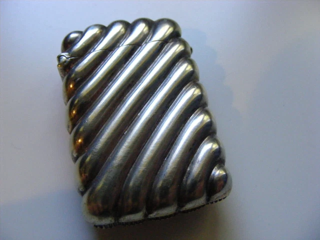 Étui à Allumettes Ancien Oriental Des Années 1960 - Métal Argenté Et Nacre, Sculpté Et Gravé - Origine Turquie