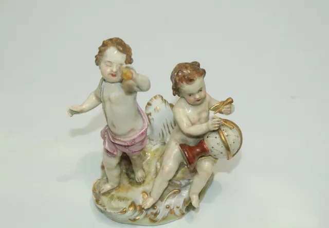 MEISSEN AMORETTEN GRUPPE Allegorie der Astronomie um 1860-1924 J.J. Kaendler