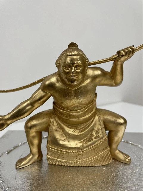 SUMO Wrestler Metal Statue 4.5 inch tall Japanese Vintage Figurine YOKOZUNA