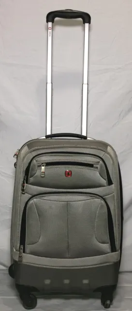 Swiss Pilot Garnet Suitcase Luggage 20” x 14” x 8”
