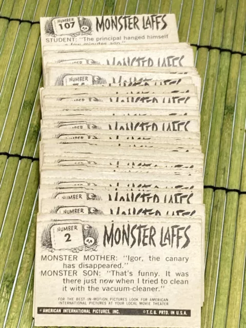https://www.picclickimg.com/rJ8AAOSwZiZlLC0V/1963-Topps-Monster-Laffs-Midgee-Trading-Card-Lot.webp