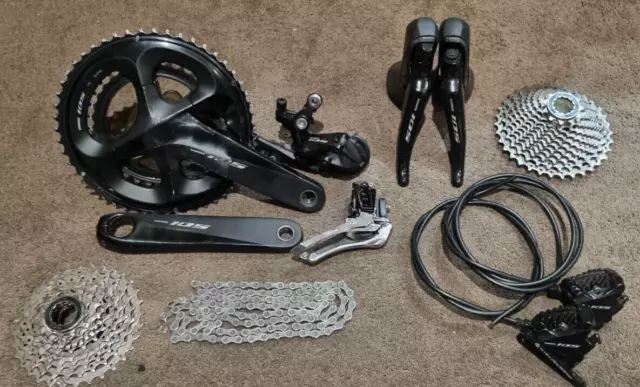 Shimano 105 R7020 Hydraulic Disc Groupset 11 Speed