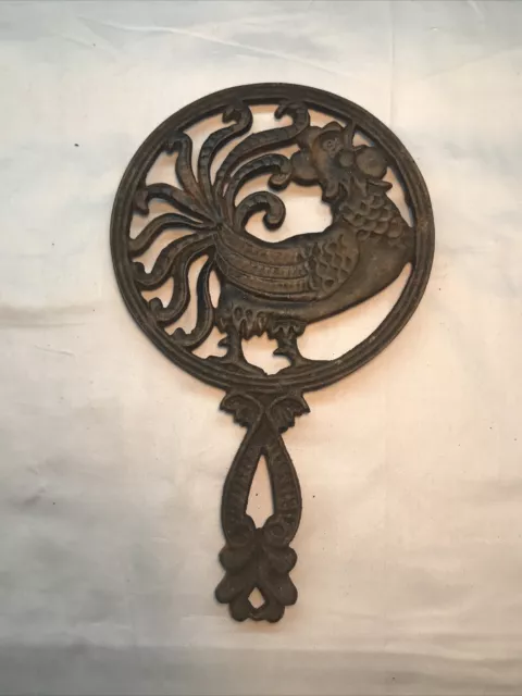 Vintage 11.25” Rooster Cast Iron Footed Trivet Great Condition