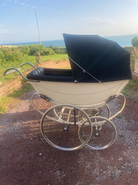Osnath prams for sale outlet