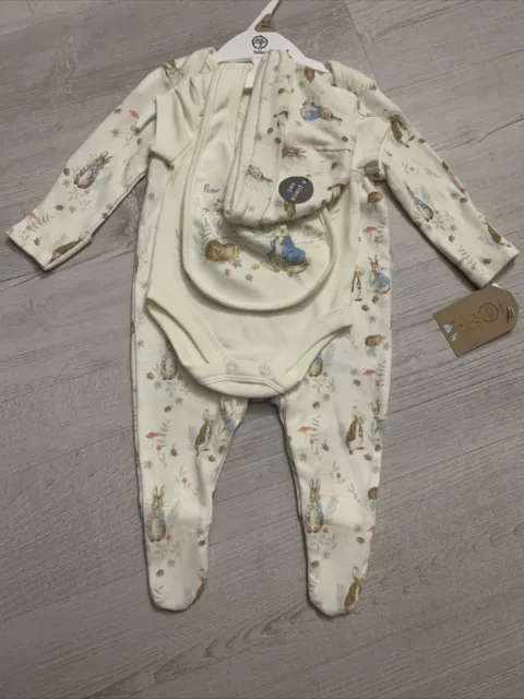 Baby Clothes Bundle 0-3 Months Peter Rabbit Sleepsuit Girl Boy Gift Set Babygrow