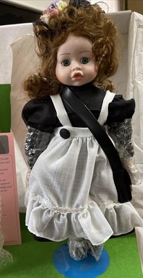 New MYD (Marian Yu Design) 1989 Doll - 18