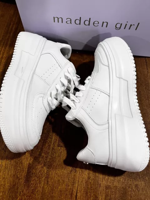 STEVE MADDEN women’s shoes size 7 White / platform sneakers for girls