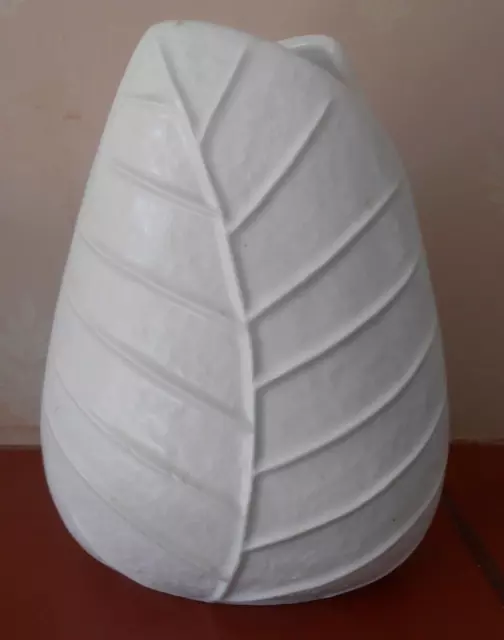 Sylvac vase - white, pretty leaf design.15cm high.Pretty, in very good condition