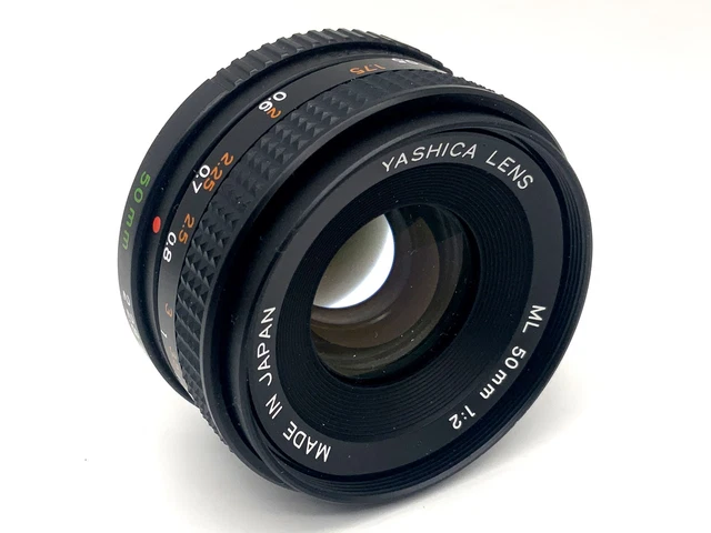 Yashica ML Zoom 80-200mm f/4 zoom lens for C/Y mount *WITH