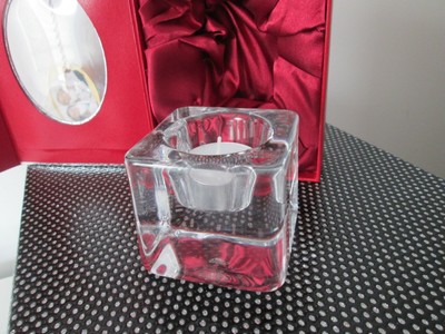 Orrefors Schweden GLAS Teelichthalter massiv ICE CUBE LJUSLYKTA D 70MM Orrefors Schweden GLAS Teelichthalter massiv ICE CUBE LJUSLYKTA D 70MM