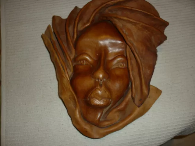 Masque visage d'une femme touareg artisanal en cuir – Ethnikdeco