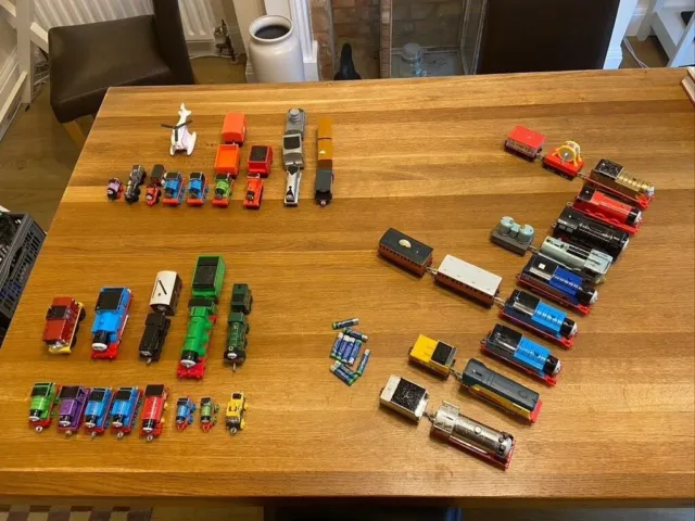 Thomas the Tank Engine & Friends - Various - Job lot - with working engines.