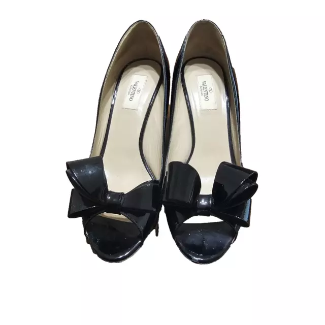 Pre-owned Valentino Garvani Black Patent Leather Oversize Bow Peep Toe Pumps 41