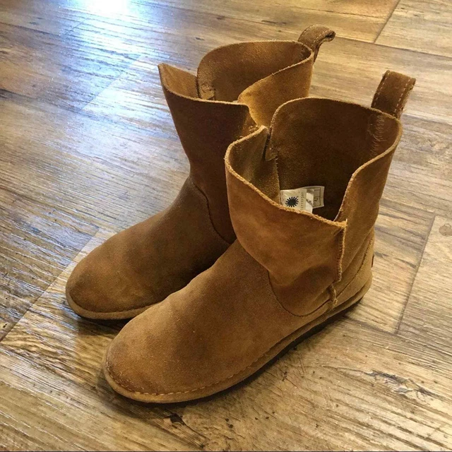 Ugg alida on sale size 8