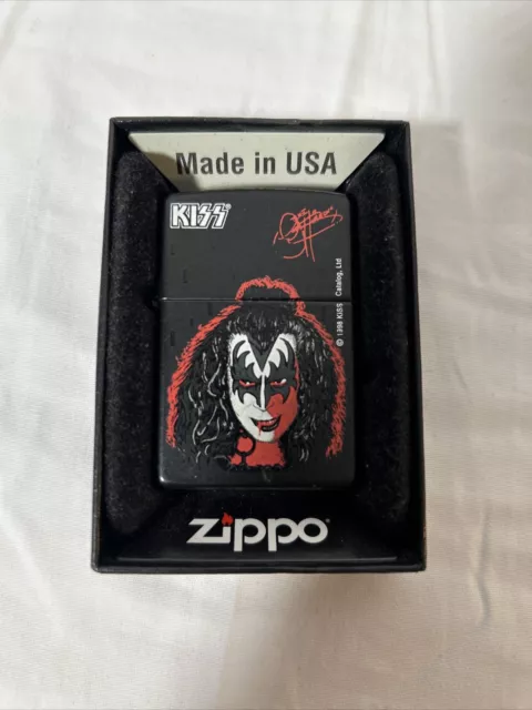 1998 Kiss Gene Simmons Vintage Zippo Windproof Lighter New In Box 218KS 602