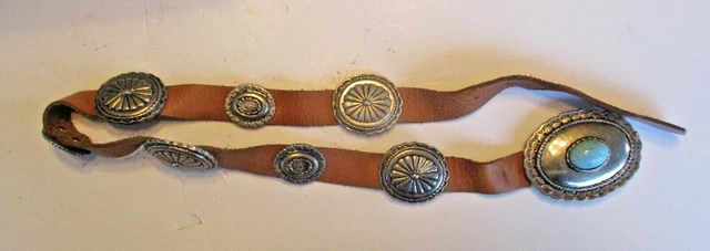 Nice Vtg Lady's Western "Concho" Style Belt            Free Shipping      Dd-1V2