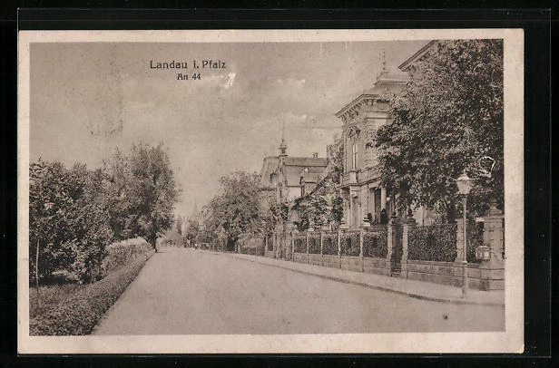AK Landau /Pfalz, Straßenpartie mit Villen 1919