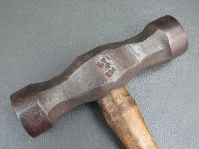 Vintage doppelrunder Schmiedehammer altes Werkzeug Militär 1943