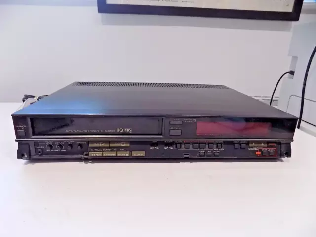 Hitachi VT-430E Video Deck VHS VCR Video Cassette Recorder Black FAULTY SPARES