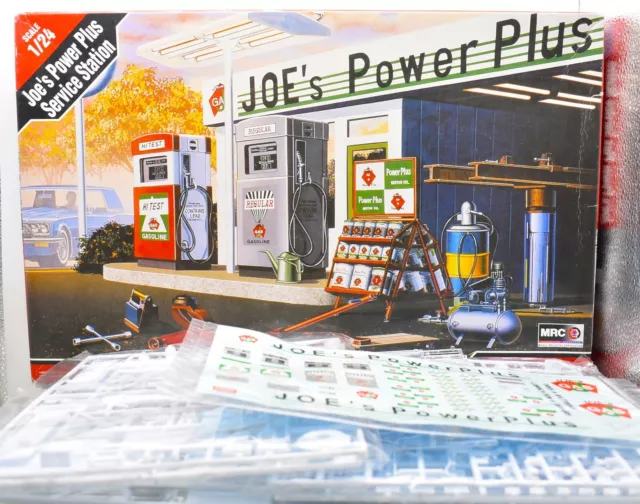 Modellino model kit di montaggio scala 1:24 Joe's Power Service asta diorami