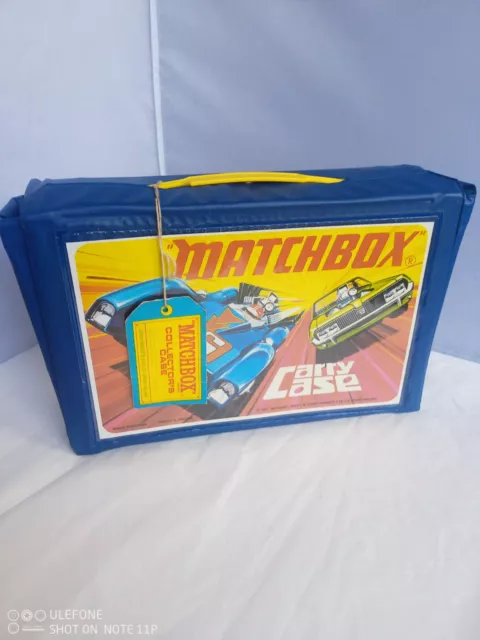 Vintage Matchbox Carry Case, 1971 With A Few Old Matchbox Vehicles