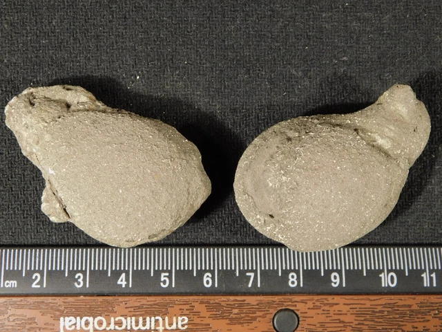 Big! Nice and 100% Natural Boji Stone Pair 104gr