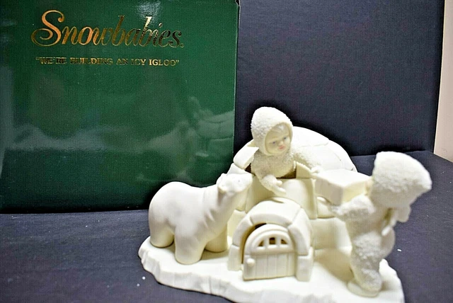 Dept 56  Snowbabies WE'RE BUILDING AN ICY IGLOO Lighted Figure (3SB1221)  #68802