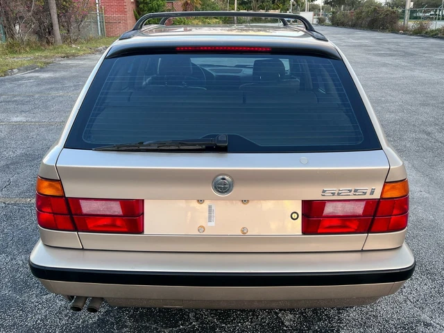1995 BMW 5-Series 9