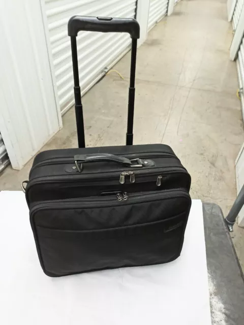 Briggs & Riley Travelware Laptop Briefcase Soft Side Bag  Black