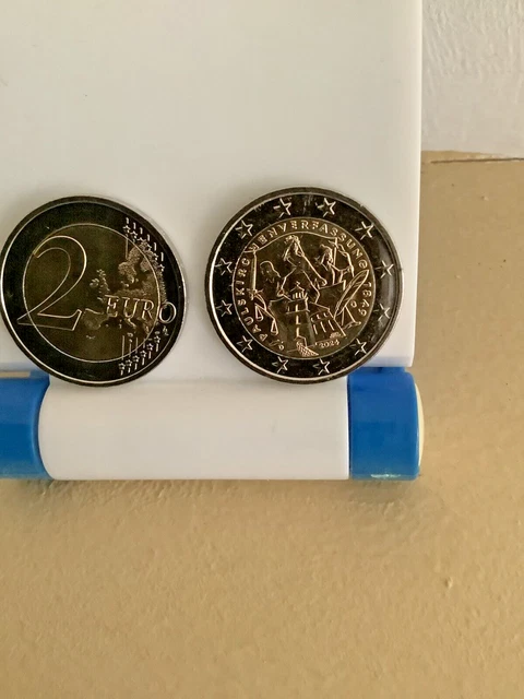 Tas De Différents Euro Billets De Banque Photo Stock - Image Du Deposit